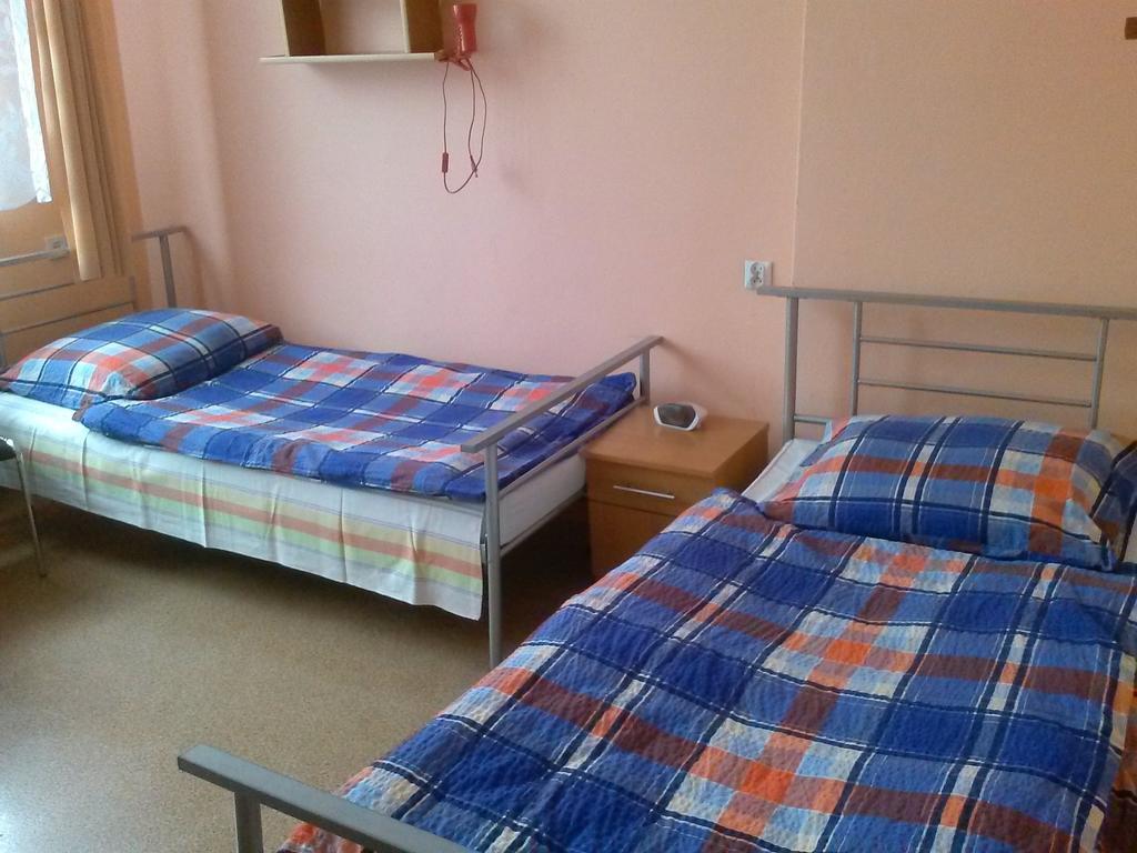 Pod Zielonym Kogutem Hostel Duszniki Zdroj Bilik gambar
