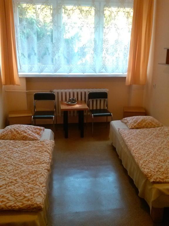 Pod Zielonym Kogutem Hostel Duszniki Zdroj Bilik gambar